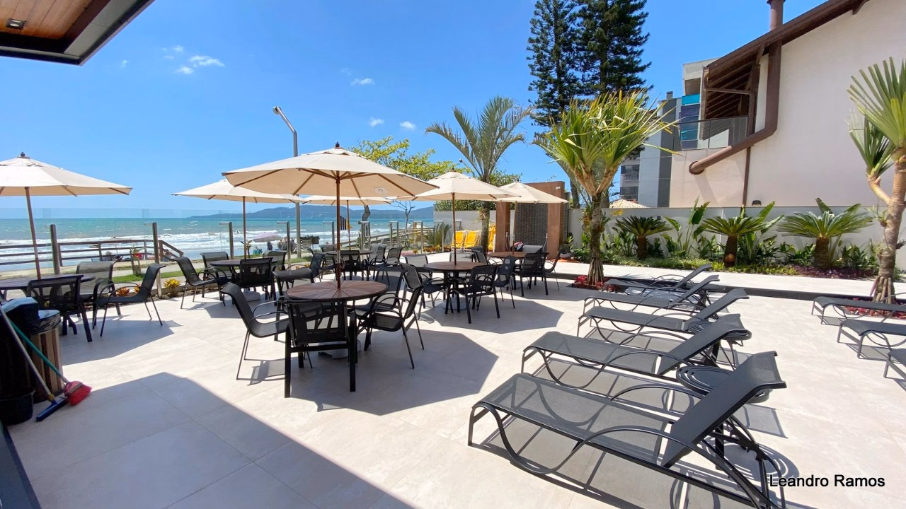 Apartamento quadra mar a venda na Meia Praia, Itapema-SC (5)