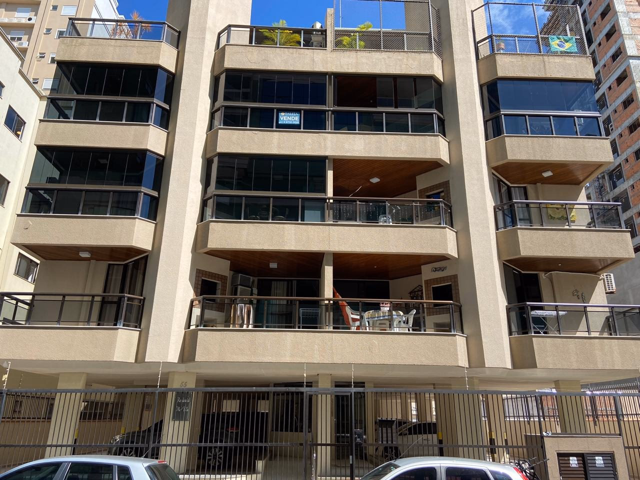 Mar Bella Residencial — Meia Praia