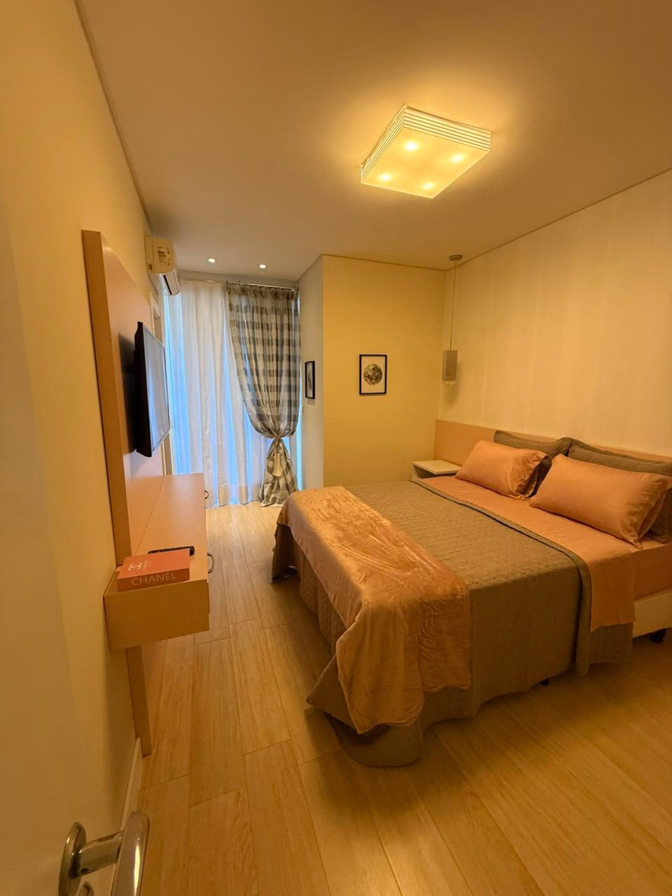 Apartamento 3 suítes em Meia Praia — Meia Praia, Itapema
