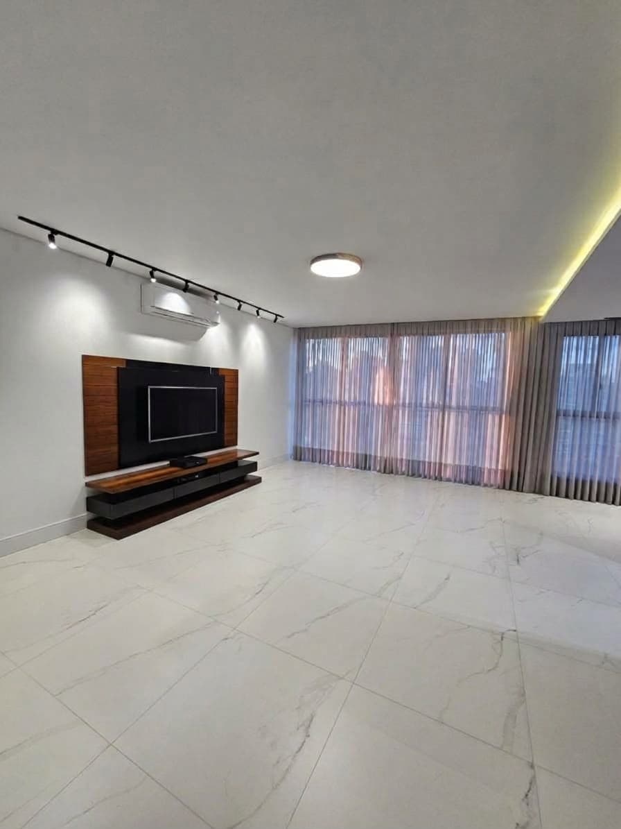 Apartamento 3 suítes em Meia Praia — Meia Praia, Itapema