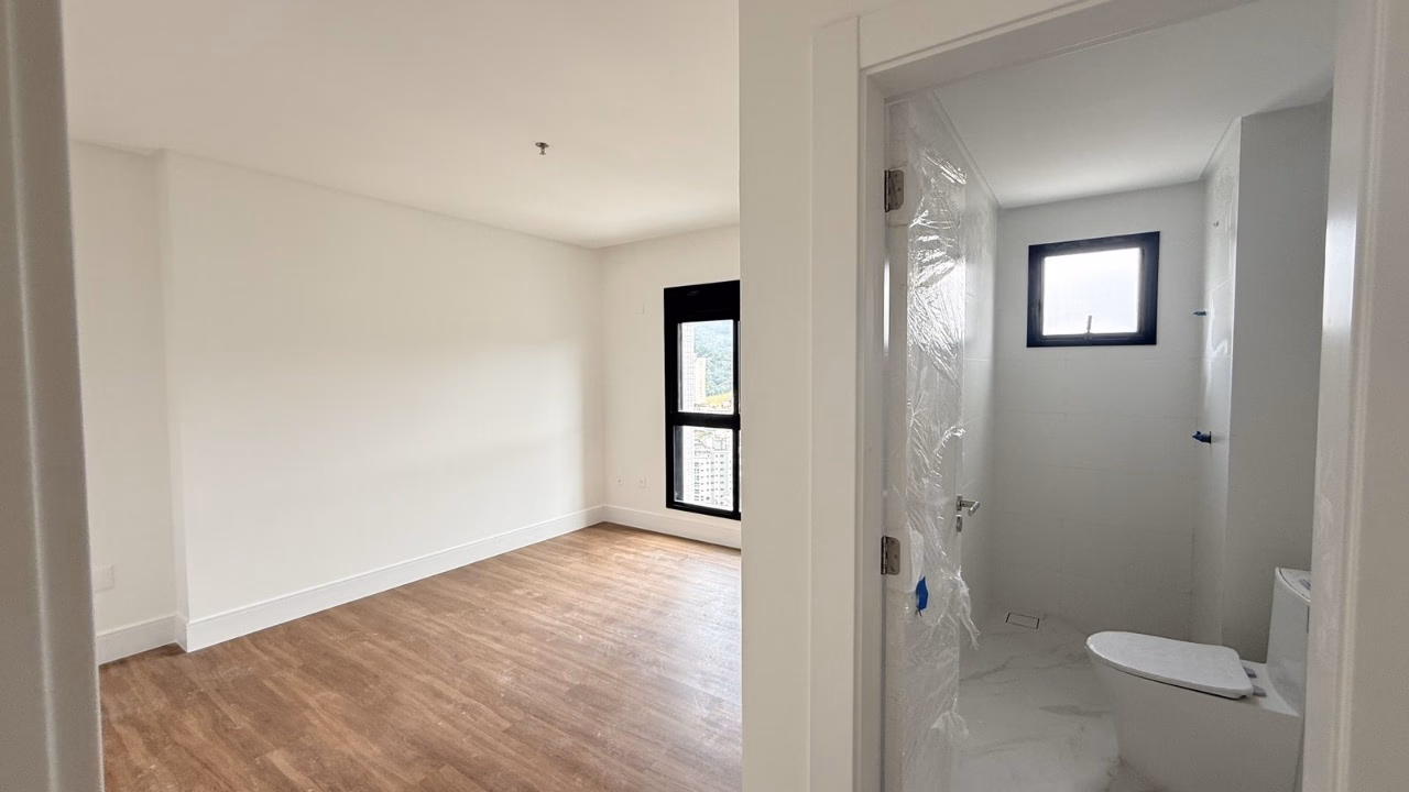 Apartamento 4 suítes em Centro — Centro, Itapema