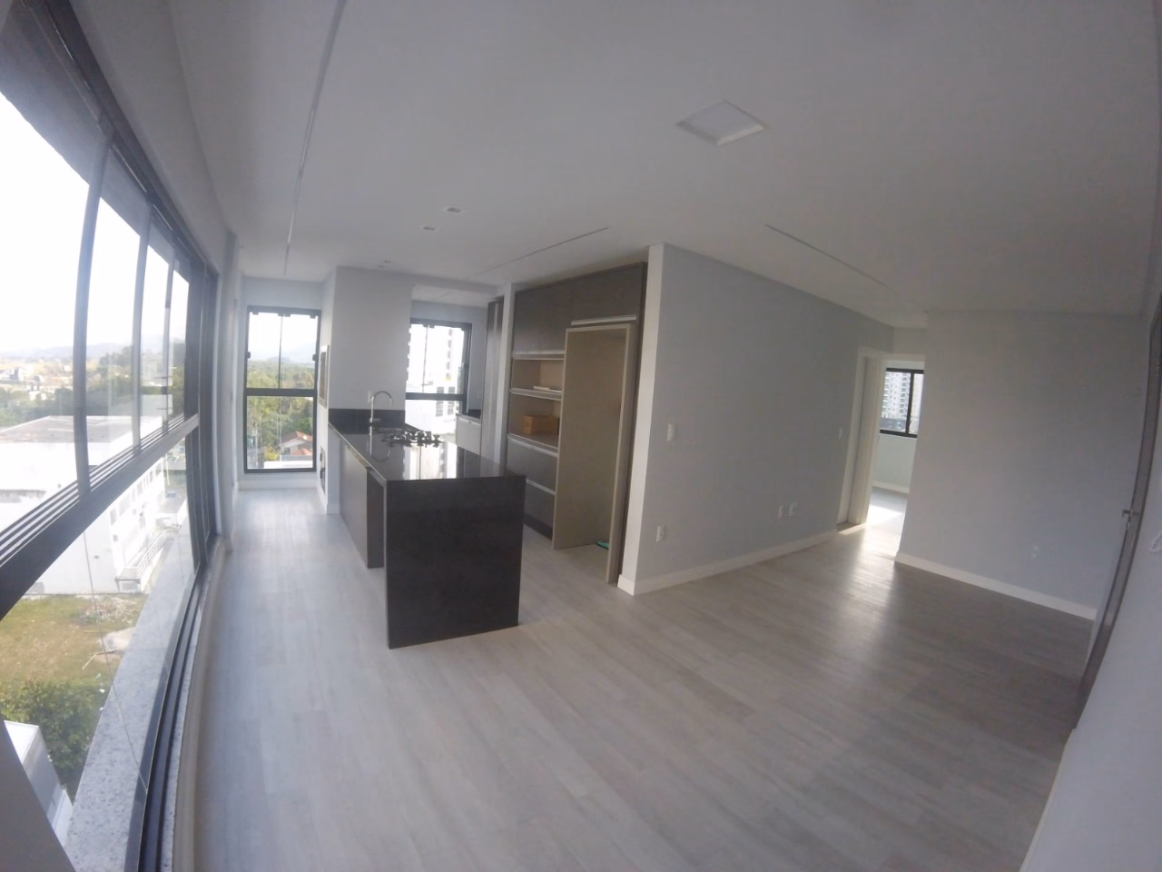 Apartamento 3 quartos em Meia Praia — Meia Praia