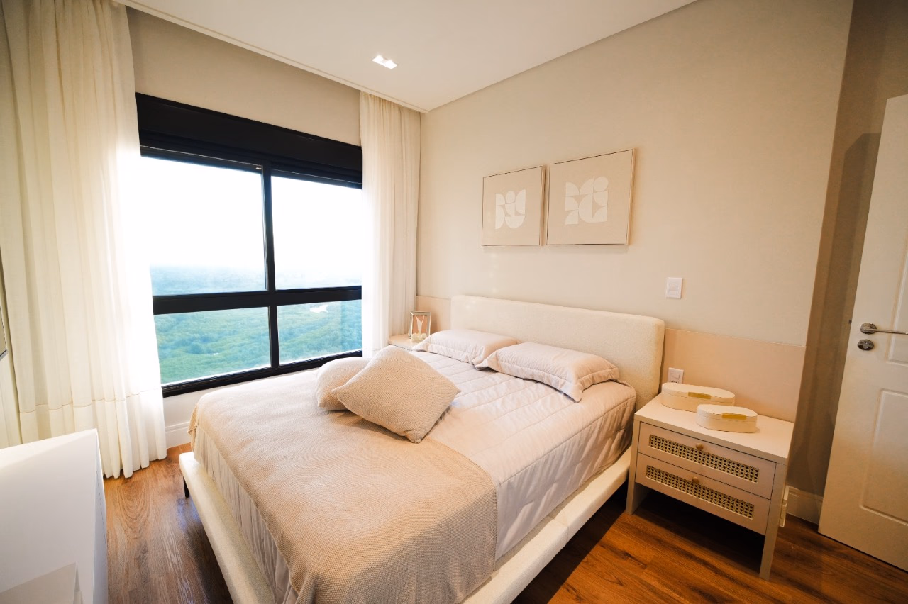 Apartamento 4 suítes em Meia Praia — Meia Praia, Itapema