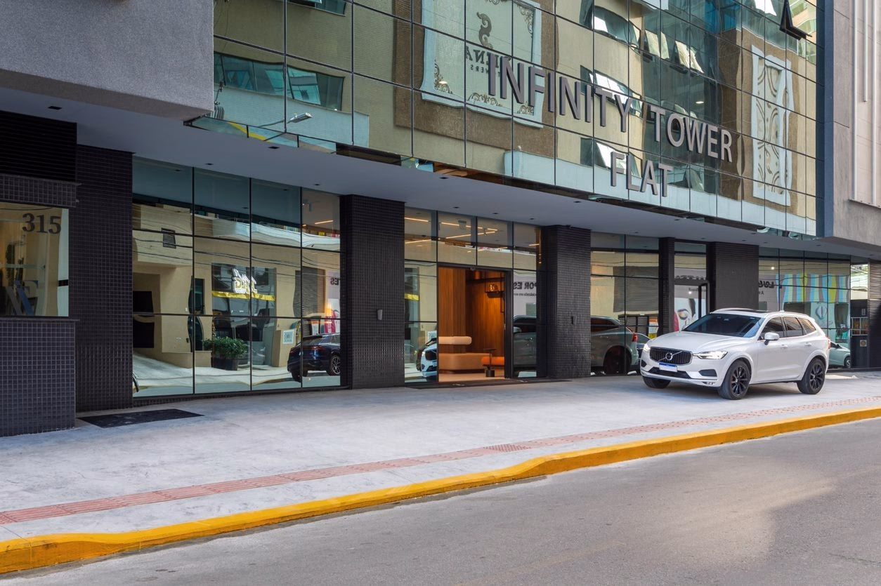Apartamento a venda, Zimmermann, Infinity Tower Flat, rua 238, Meia Praia, Itapema SC