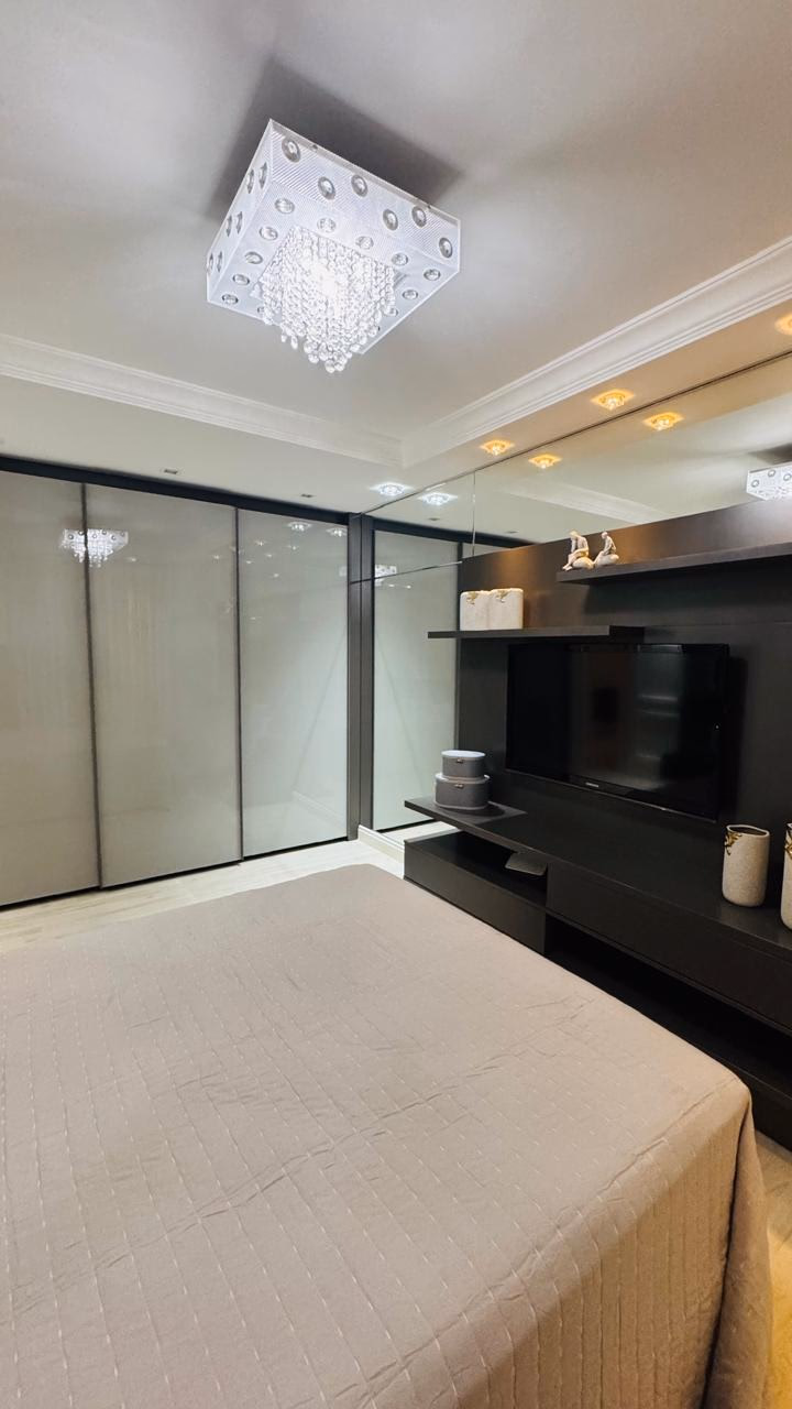 Apartamento 4 suítes em Meia Praia — Meia Praia, Itapema