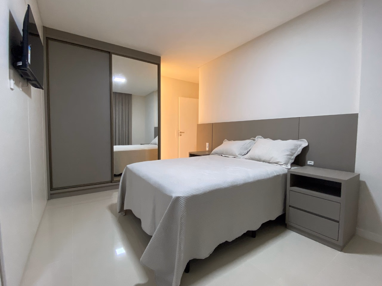 Apartamento 3 suítes em Meia Praia — Meia Praia, Itapema