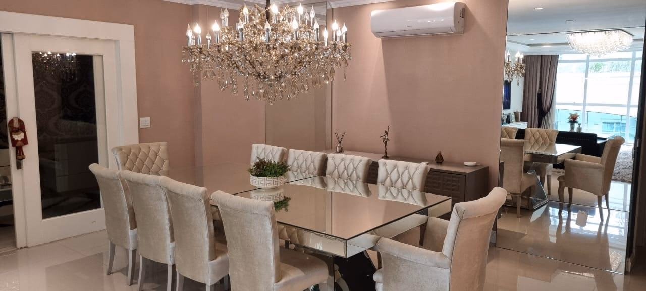 Apartamento 4 suítes em Meia Praia — Meia Praia, Itapema