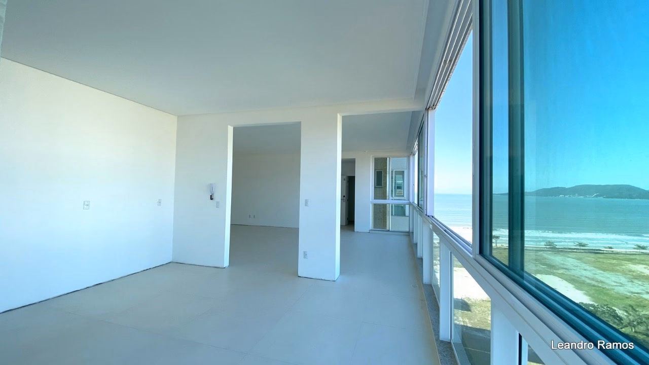 Apartamento 4 suítes em Meia Praia — Meia Praia, Itapema