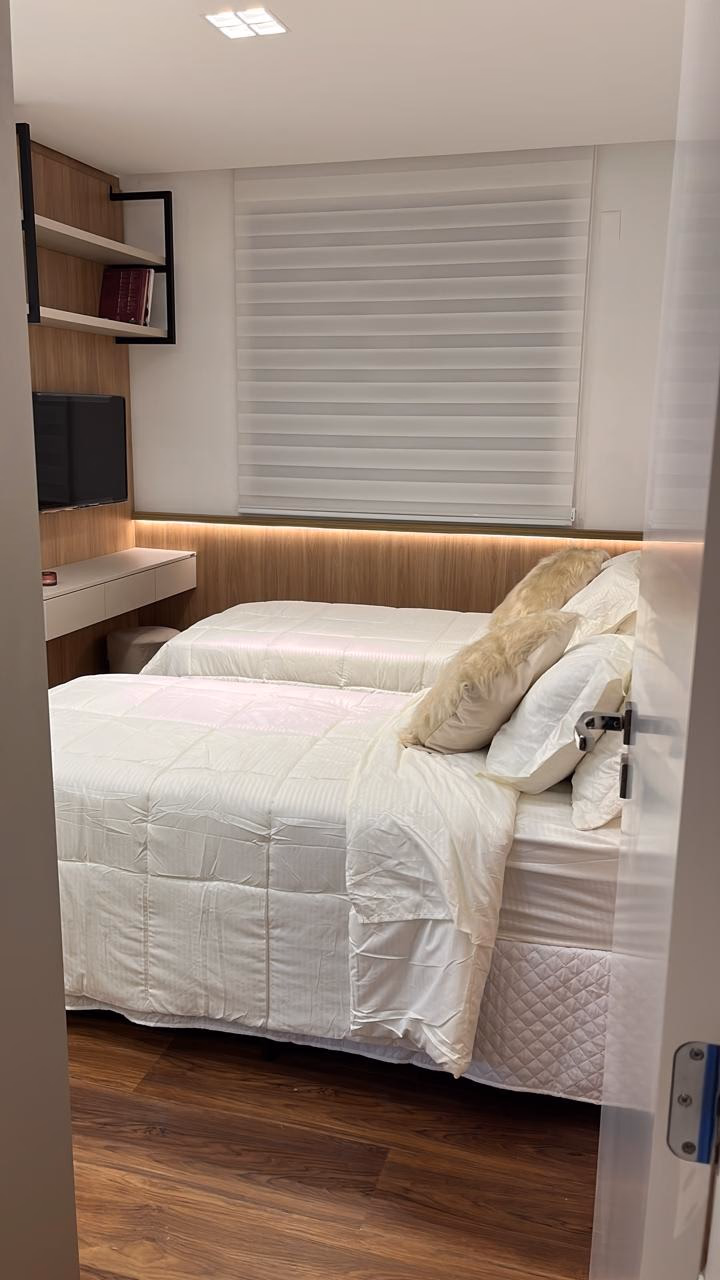Apartamento 4 suítes em Meia Praia — Meia Praia, Itapema