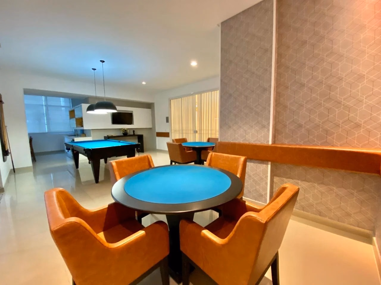 Residencial Cannes, Rua 270, Bairro Meia Praia, Itapema - SC (1)