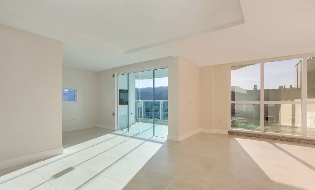 Apartamento 3 suítes em Meia Praia — Meia Praia, Itapema