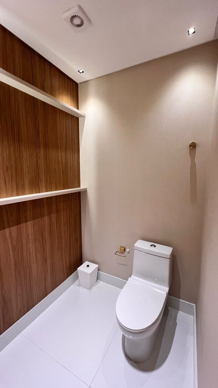 Apartamento 4 suítes em Meia Praia — Meia Praia, Itapema