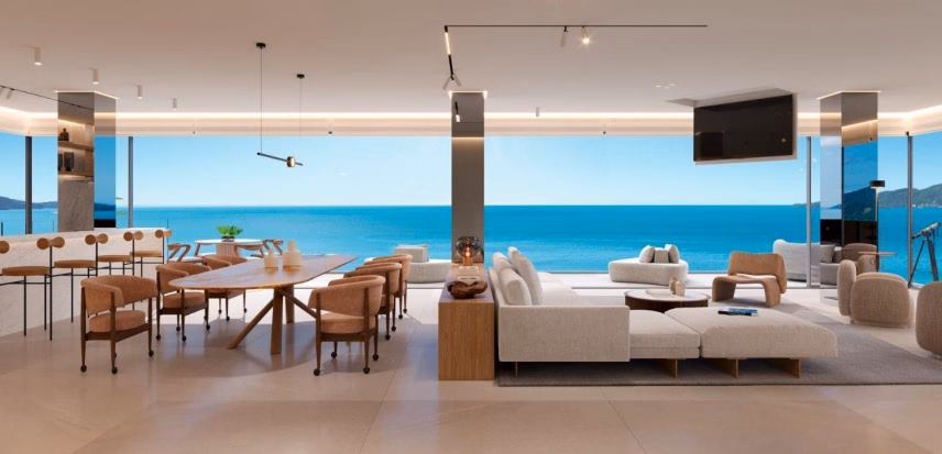 Imóvel 6 quartos em Meia Praia — Meia Praia