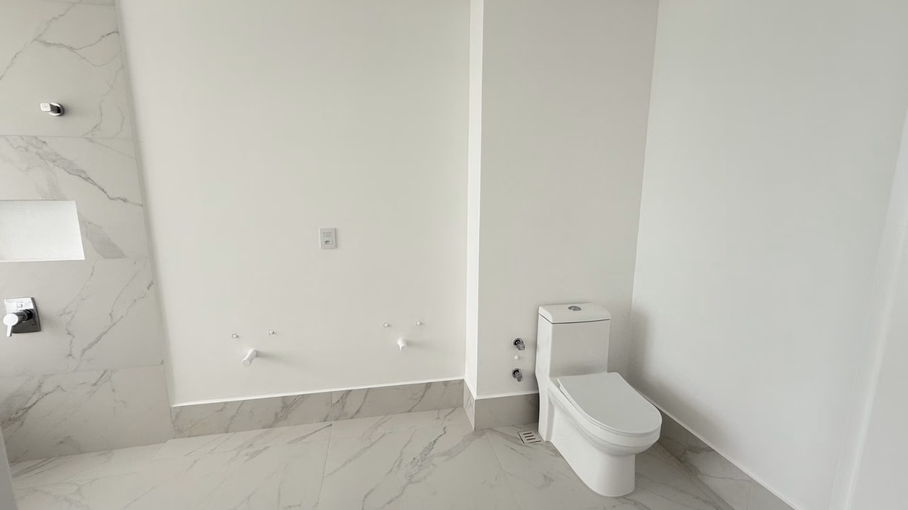 Apartamento 4 suítes em Canto da Praia — Canto da Praia, Itapema