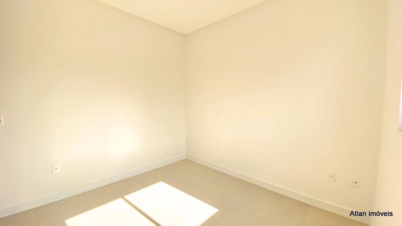 Apartamento 3 suítes em Meia Praia — Meia Praia, Itapema