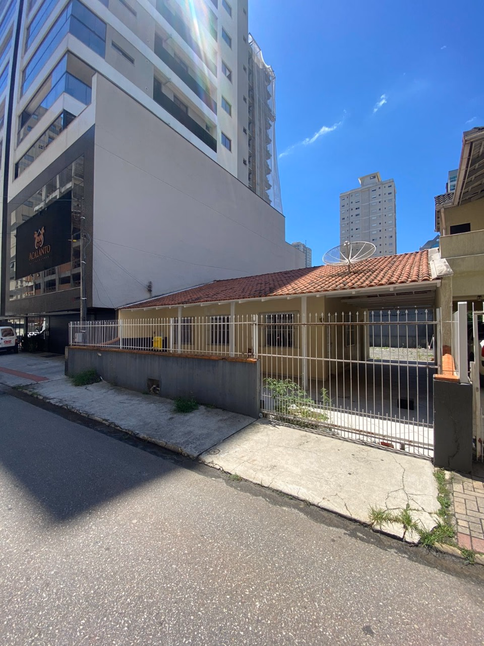 Casa 3 quartos em Meia praia — Meia praia