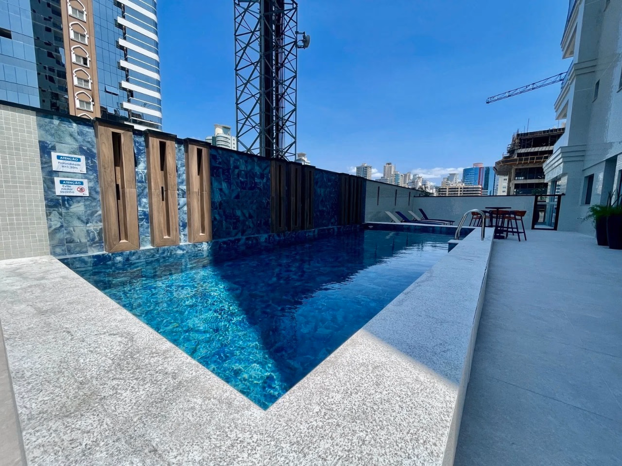Residencial Acqua Blue - Rua 269, Bairro Meia Praia, Itapema - SC (14)
