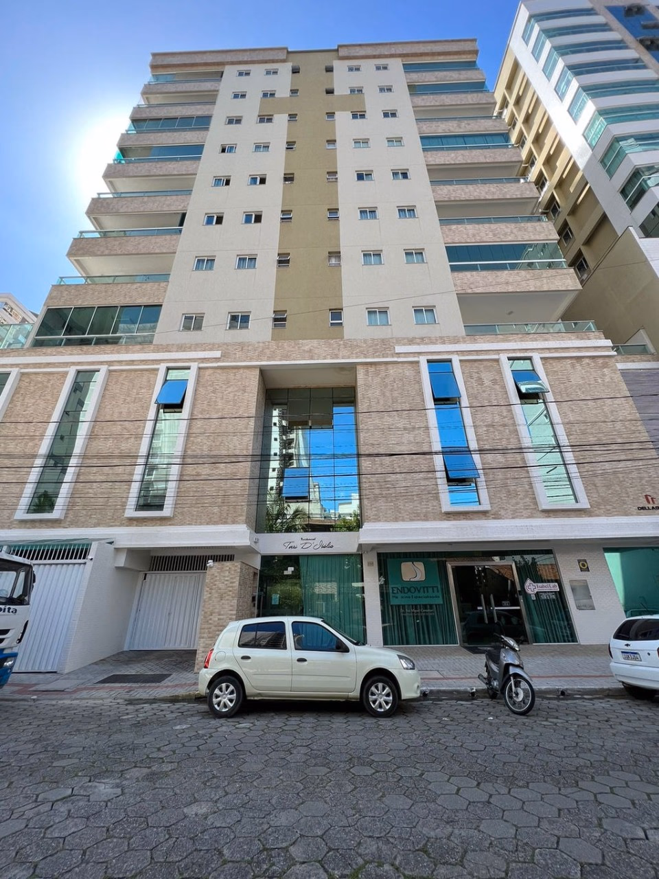 Torri D' Itália Residencial — Meia Praia