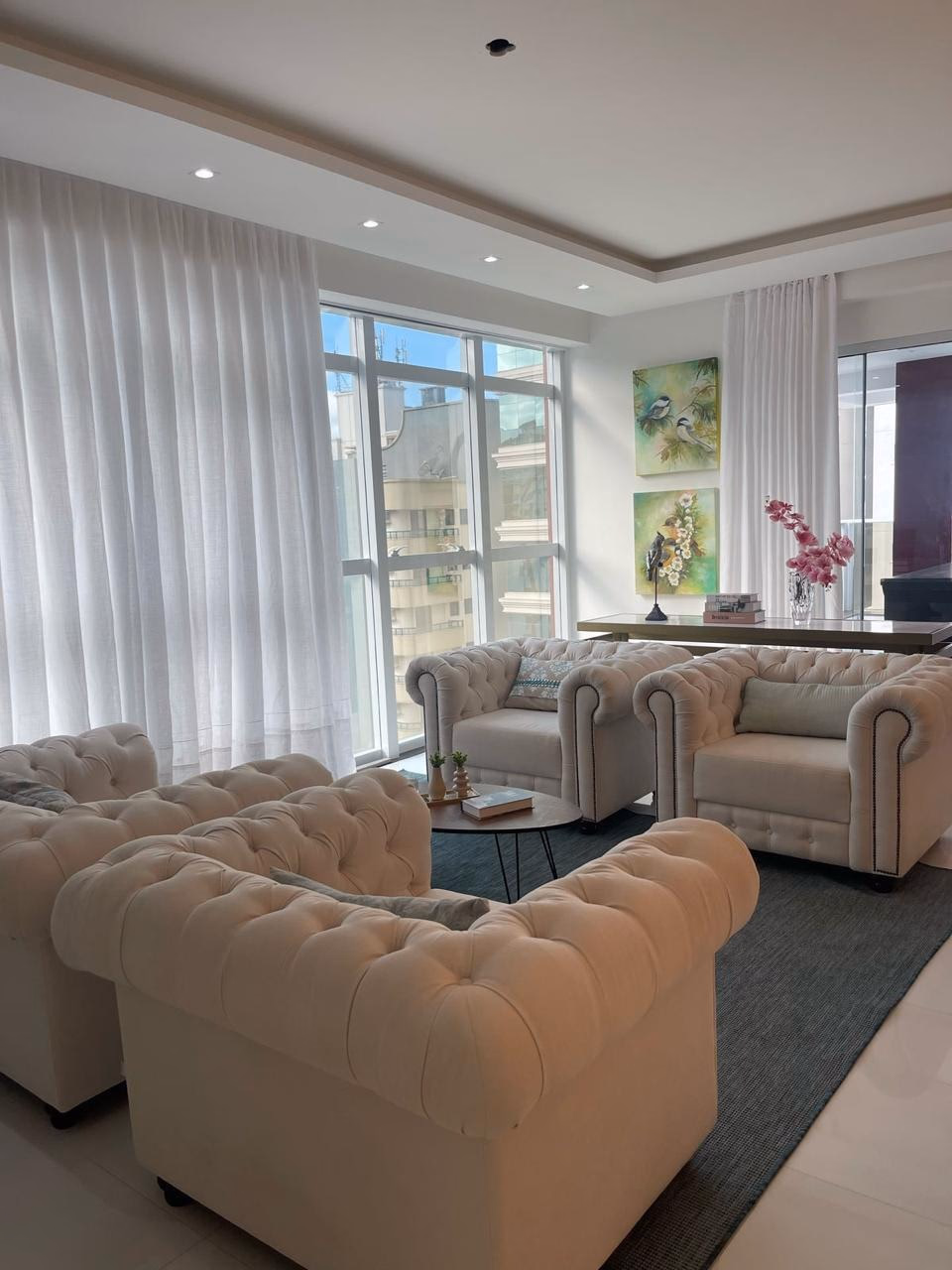 Apartamento 4 suítes em Meia Praia — Meia Praia, Itapema