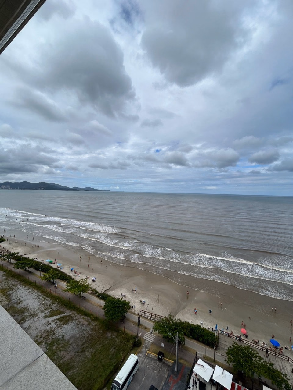 Apartamento 4 suítes em Meia Praia — Meia Praia, Itapema