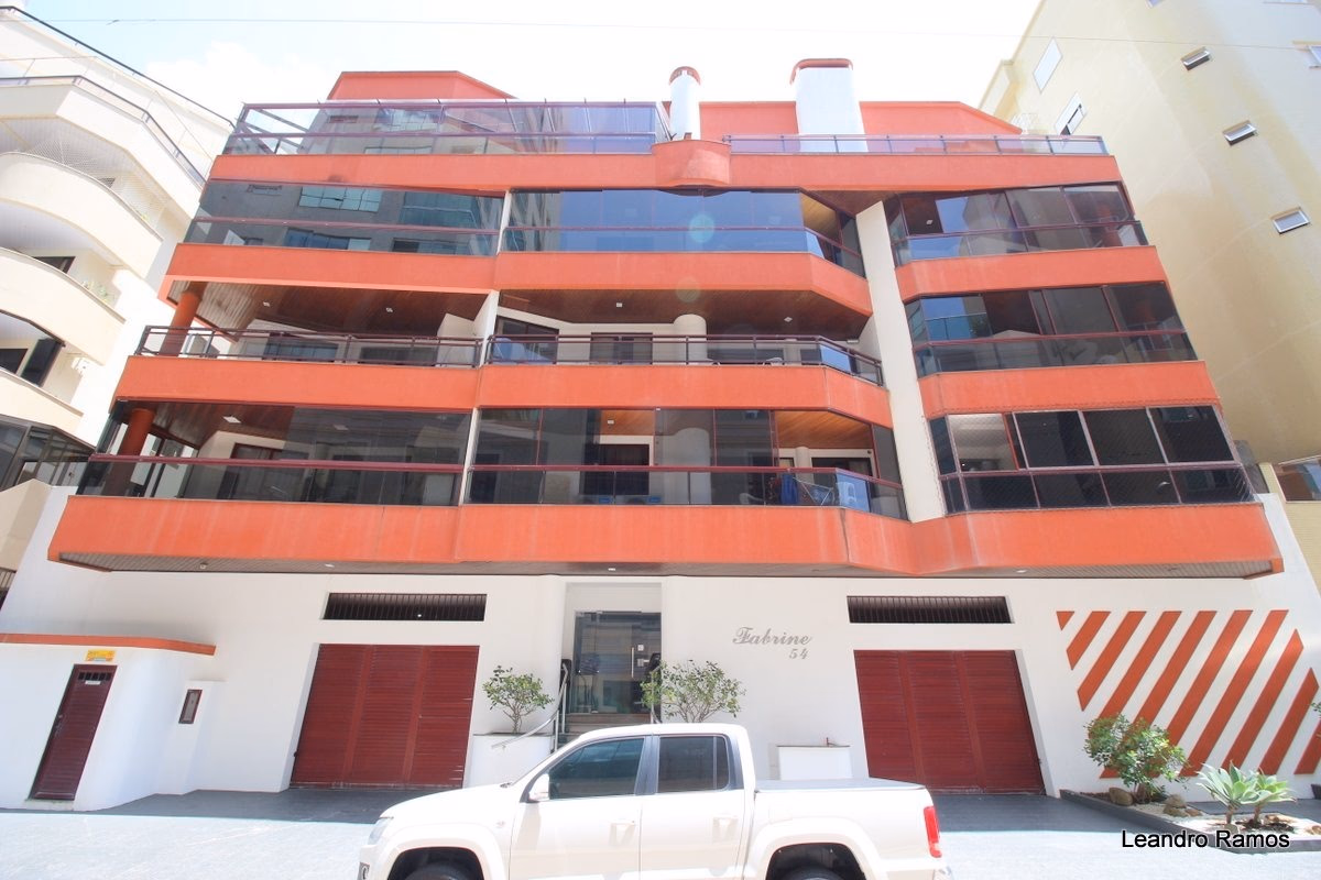 Fabrine Residence — Meia Praia