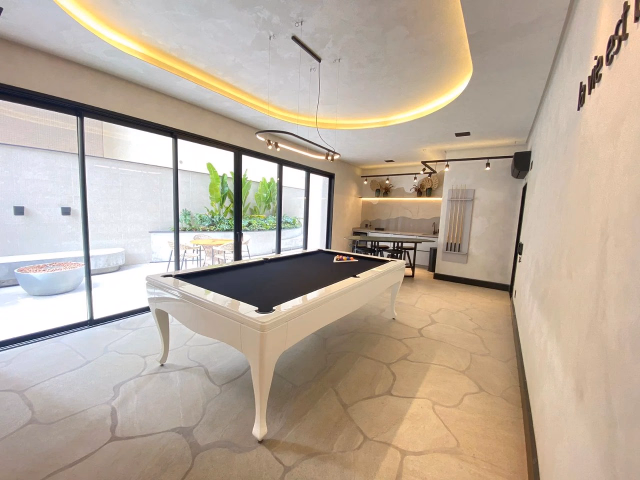 Residencial Avant Garde - Rua 305, Bairro Meia Praia, Itapema - SC (15)