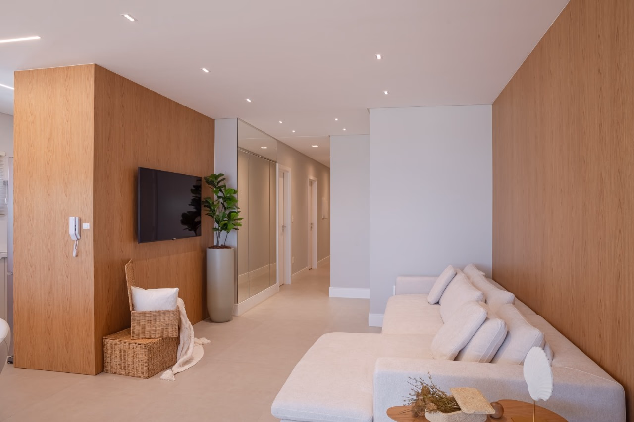 Apartamento 3 suítes em Meia Praia — Meia Praia, Itapema