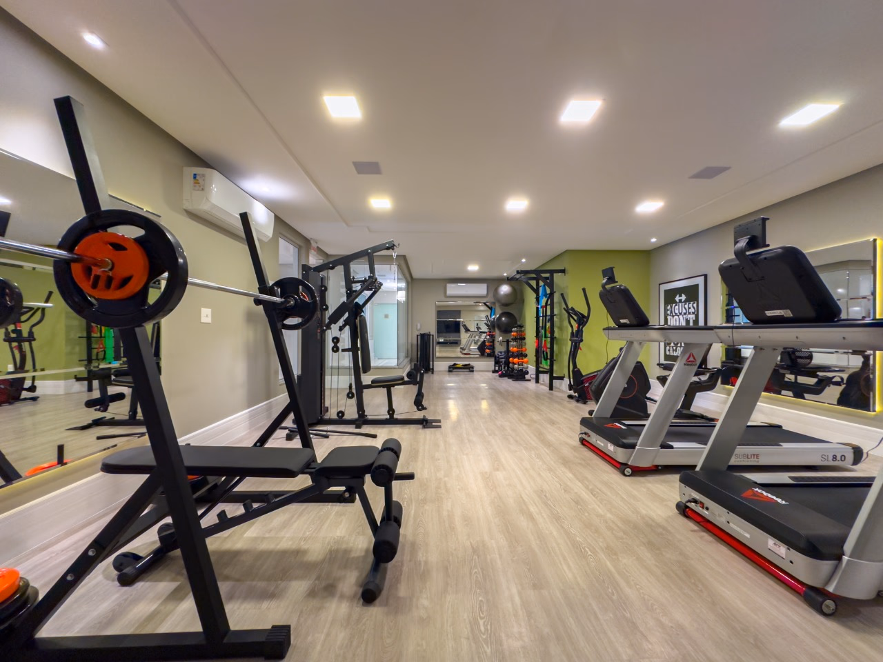 Apartamento 3 suítes em Meia Praia — Meia Praia, Itapema