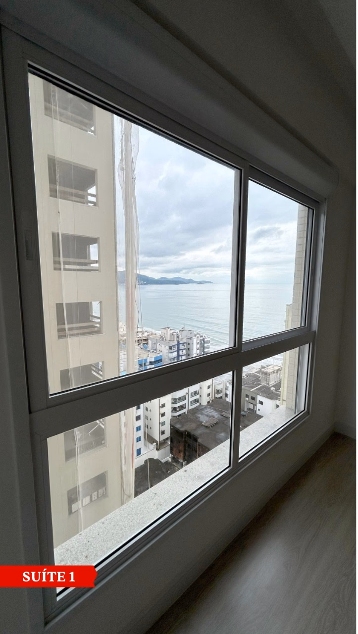 Apartamento 4 suítes em Meia Praia — Meia Praia, Itapema