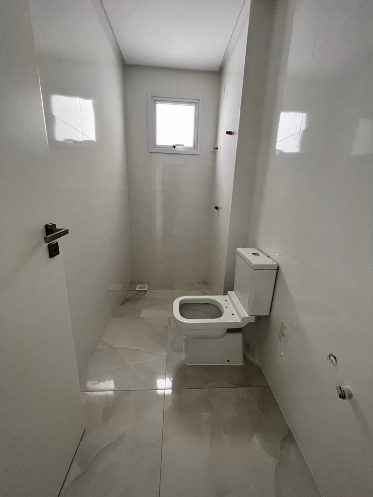 Apartamento 4 suítes em Meia Praia — Meia Praia, Itapema