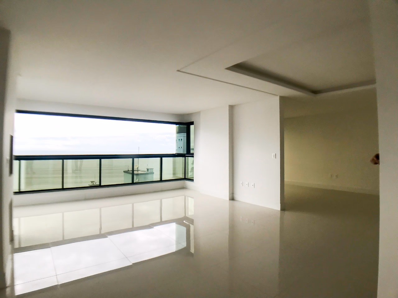 Apartamento 4 suítes em Meia Praia — Meia Praia, Itapema