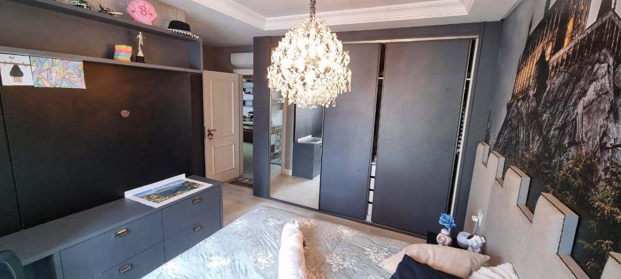 Apartamento 4 suítes em Meia Praia — Meia Praia, Itapema