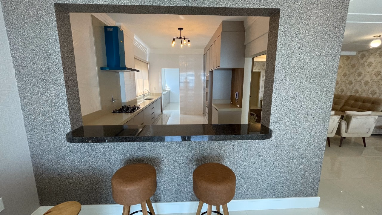 Apartamento 4 suítes em Meia Praia — Meia Praia, Itapema