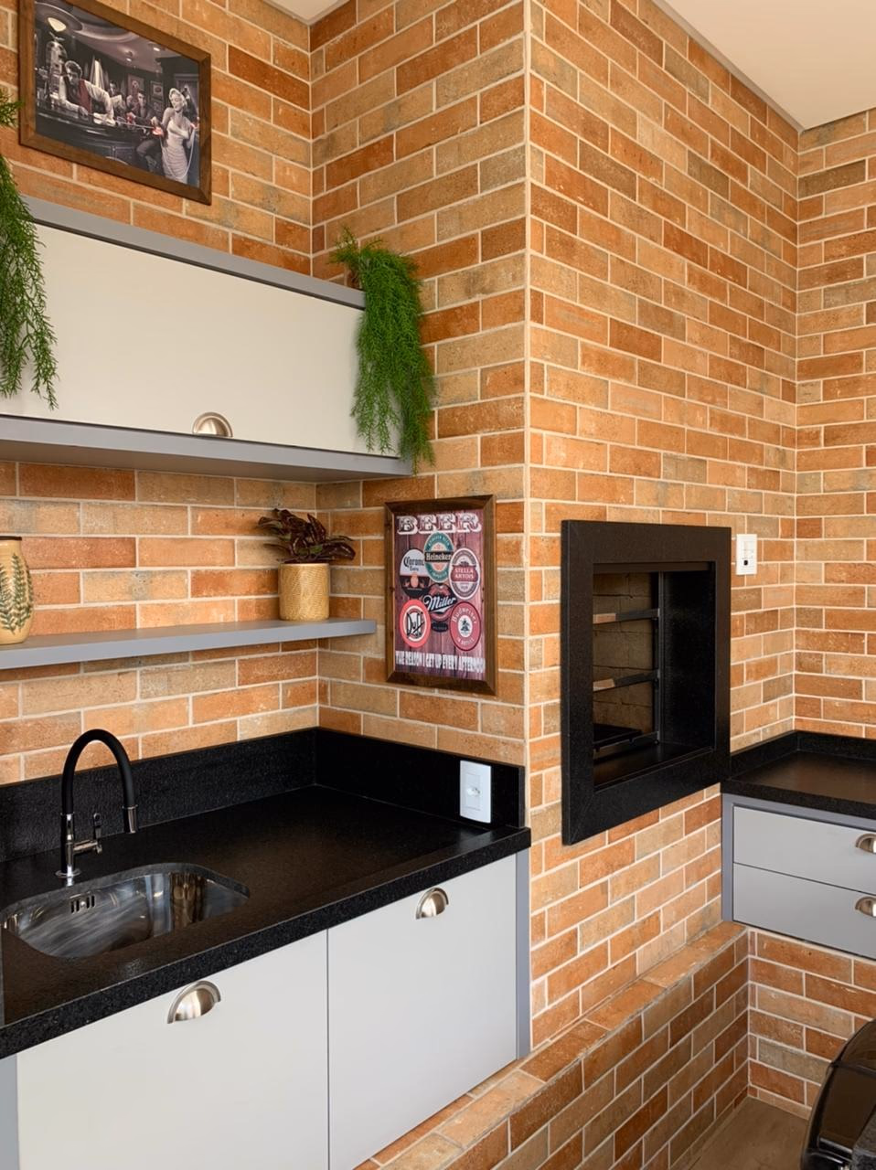 Apartamento novo pronto para morar no Bauhaus residence a venda em Meia Praia, Itapema (1)