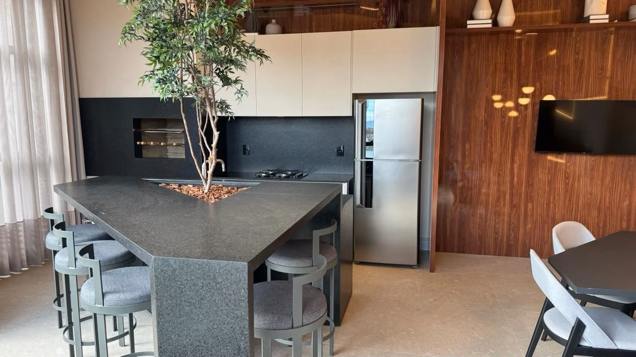 Residencial Zurich, Rua 212, Bairro Meia Praia, Itapema - SC (11)