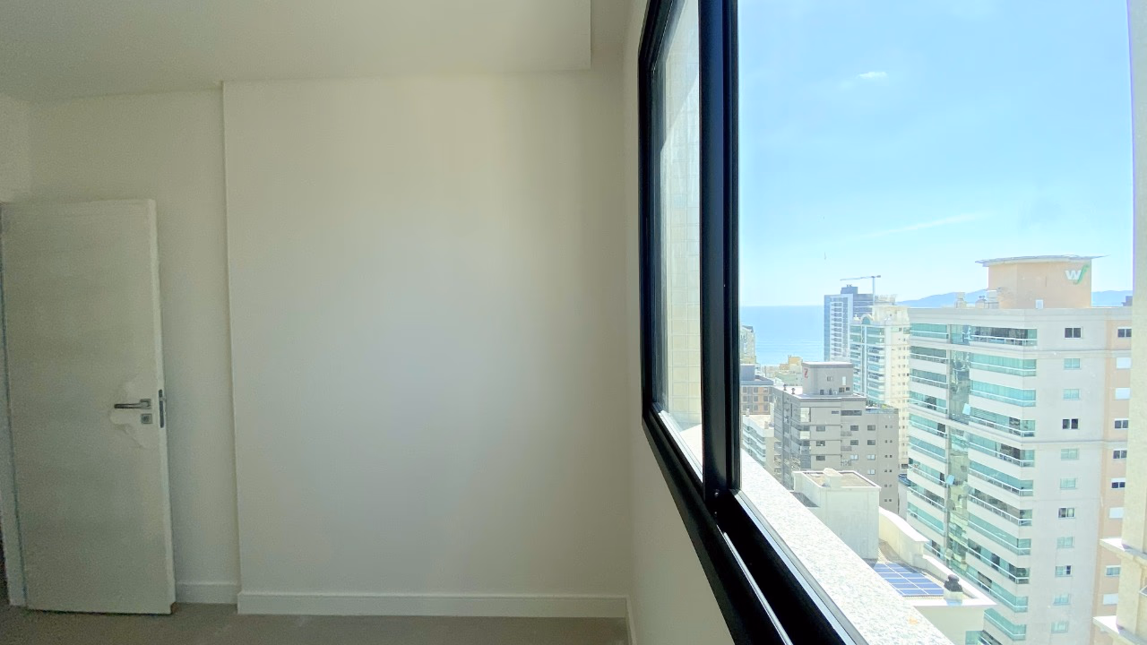 Apartamento 3 suítes em Meia Praia — Meia Praia, Itapema