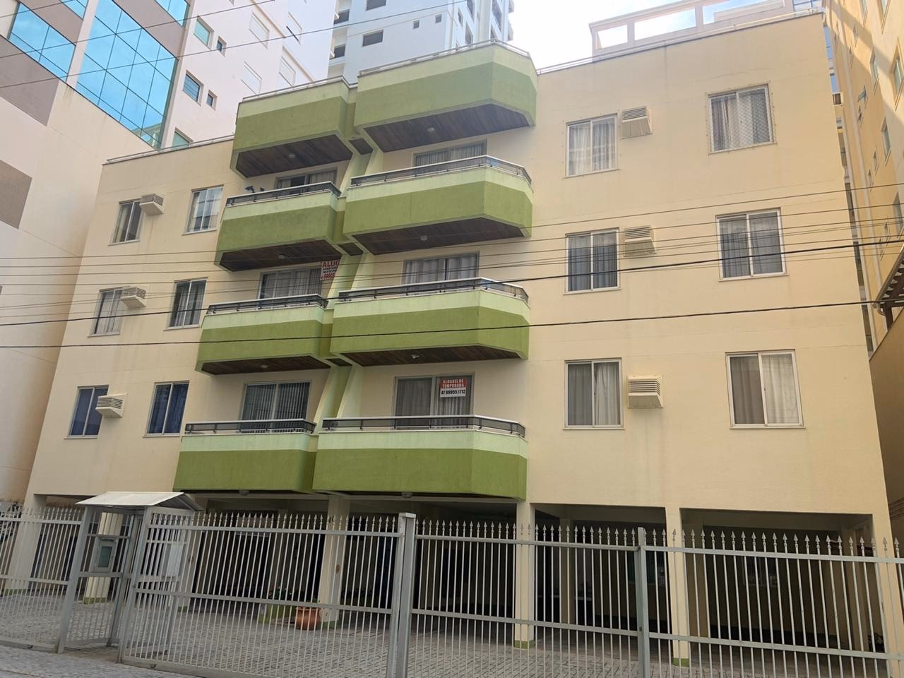 Denise Residence — Meia Praia