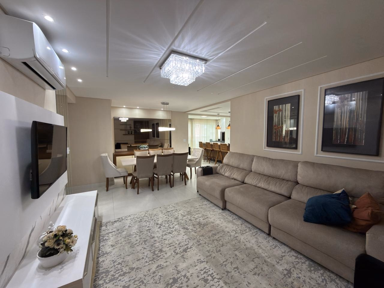 Apartamento 3 suítes em Meia Praia — Meia Praia, Itapema