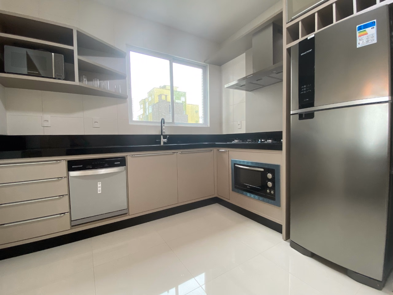 Apartamento 4 quartos em Meia Praia — Meia Praia, Itapema