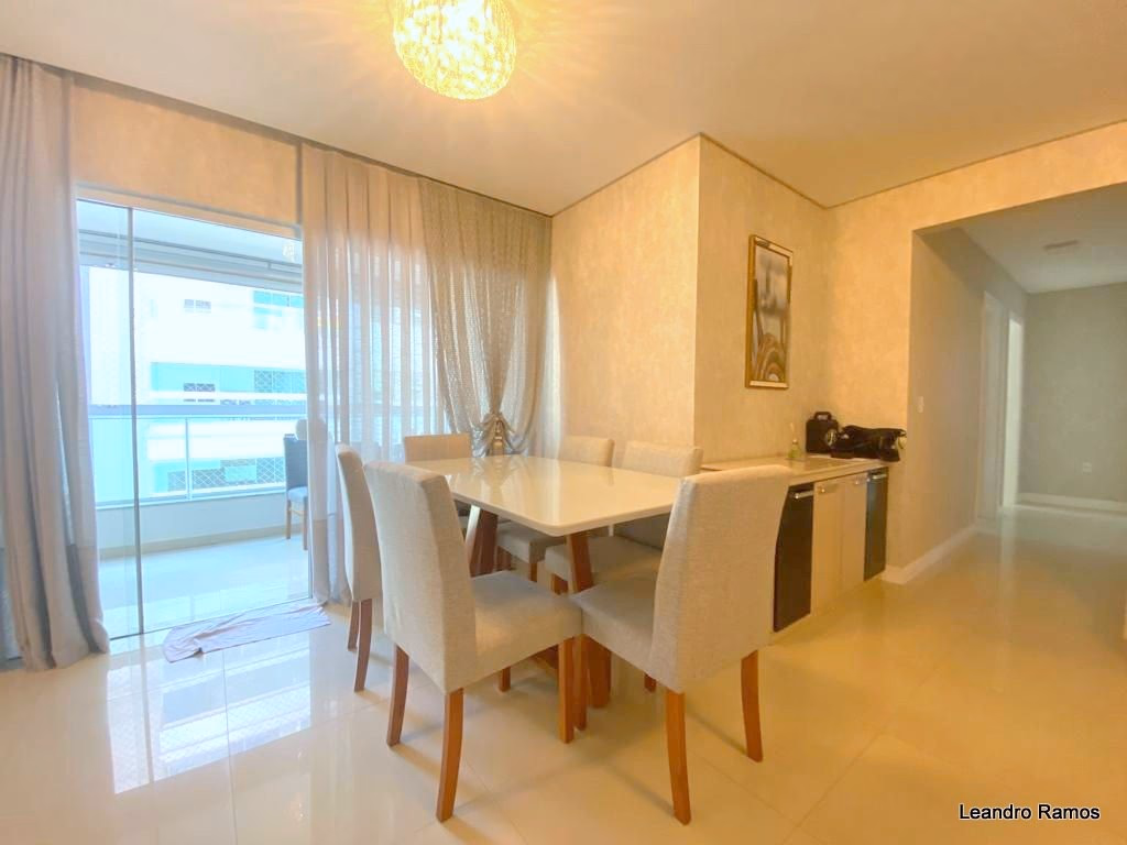 Apartamento 3 suítes em Meia Praia — Meia Praia, Itapema