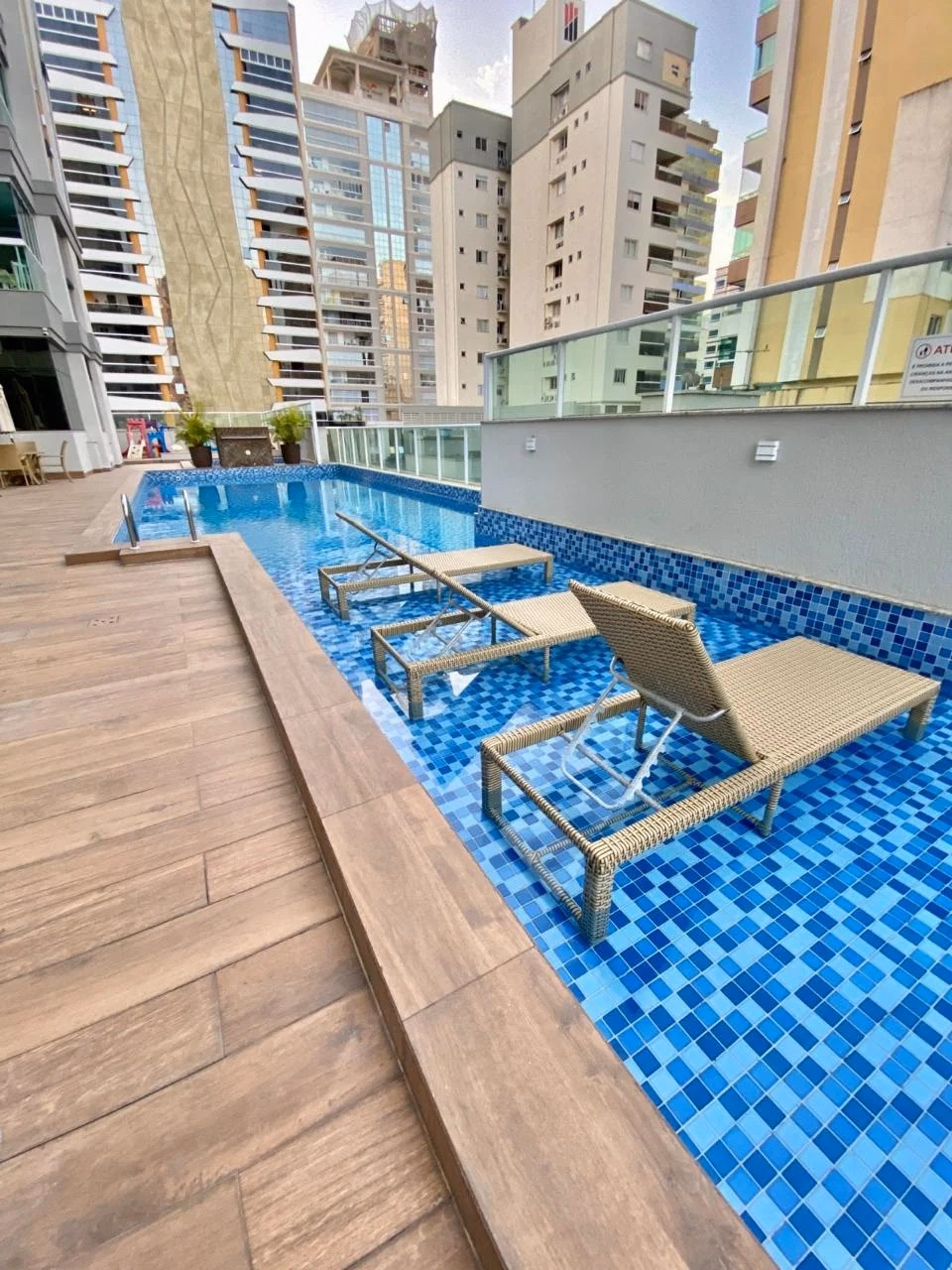 Residencial Cannes, Rua 270, Bairro Meia Praia, Itapema - SC (7)