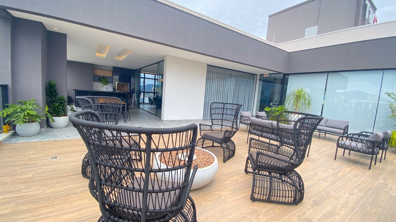 Apartamento a venda em Meia Praia, Itapema (39)