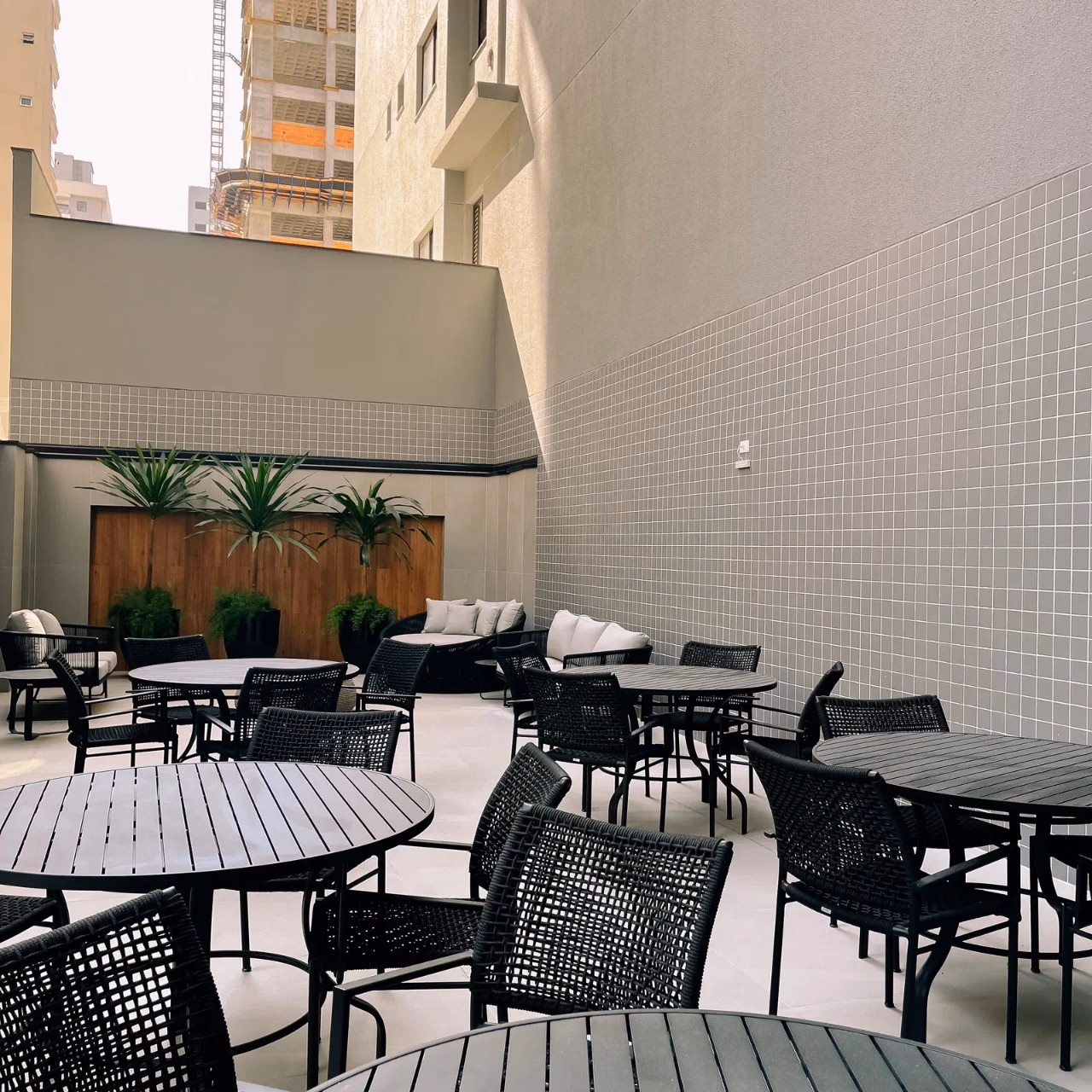 Dallas House Residence - Rua 410, Bairro Morretes, Itapema - SC (12)