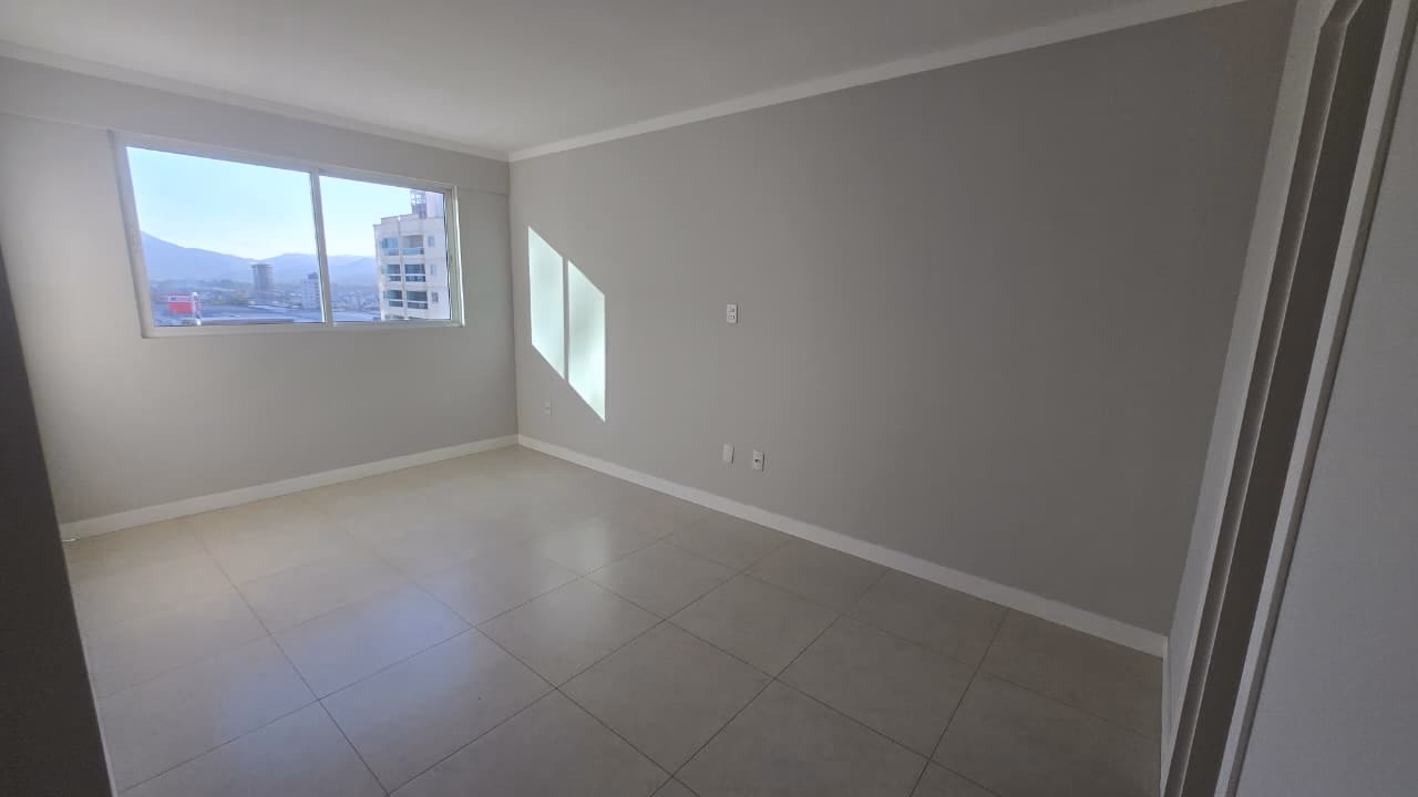 Apartamento 4 suítes em Meia Praia — Meia Praia, Itapema