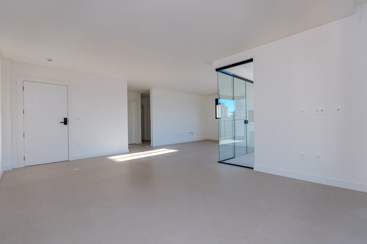 Apartamento 3 suítes em Meia Praia — Meia Praia, Itapema