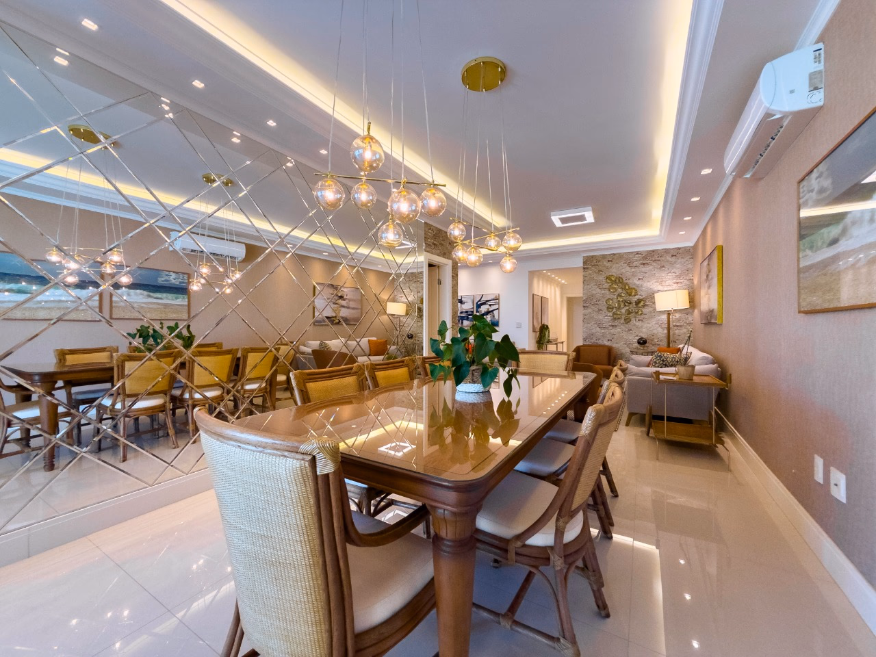 Apartamento 4 suítes em Meia Praia — Meia Praia, Itapema
