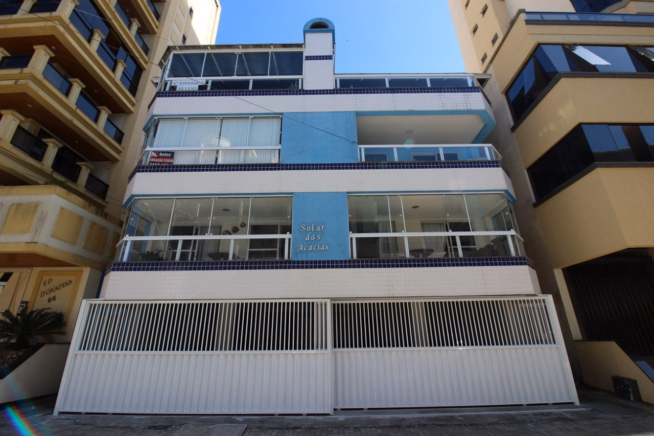 Solar das Acácias Residencial — Meia Praia