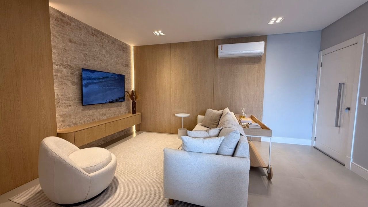 Apartamento 3 suítes em Meia Praia — Meia Praia, Itapema