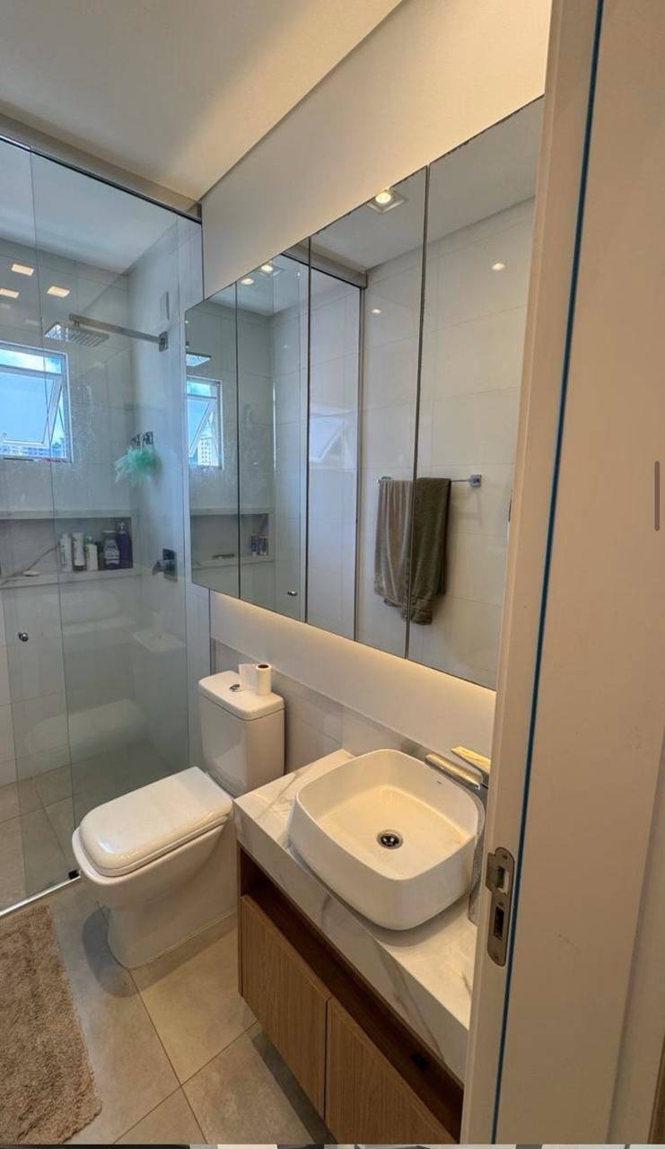 Apartamento 4 suítes em Meia Praia — Meia Praia, Itapema