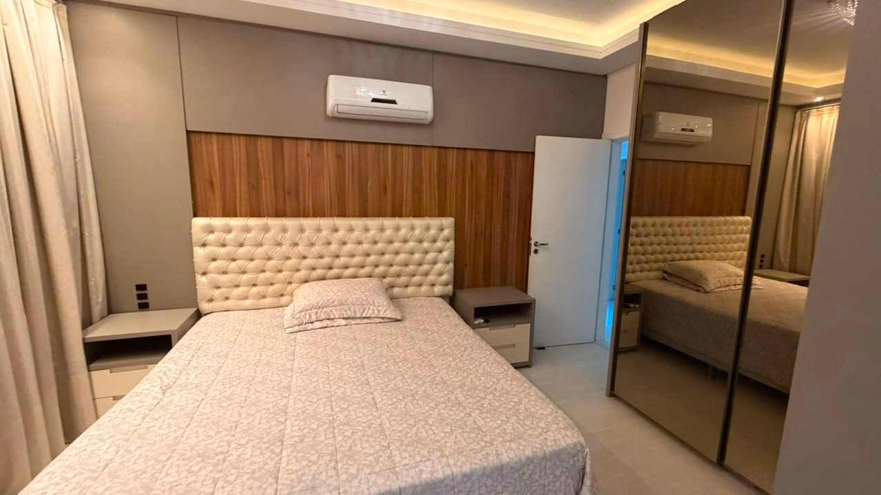 Apartamento 4 suítes em Meia Praia — Meia Praia, Itapema